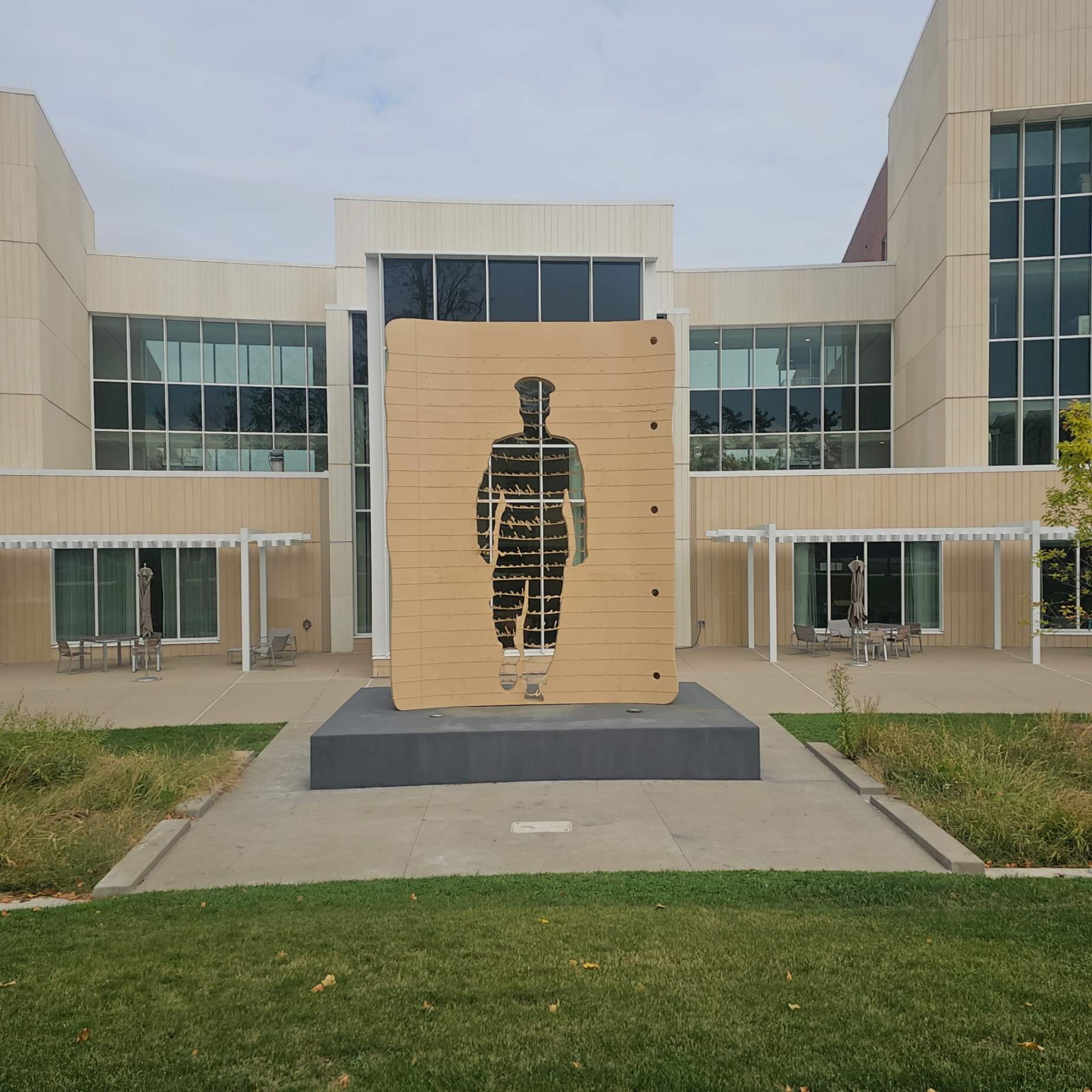 Quincy_4375448_emcays